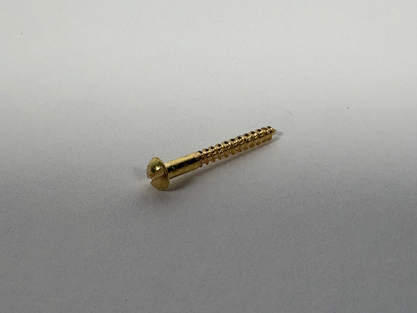 #2 Round Head, Slotted, Solid Brass Wood Screw