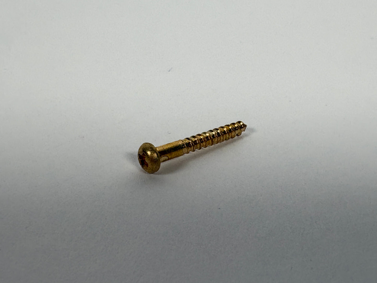 #3 Round Head, Phillips, Solid Brass Wood Screw